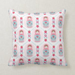 Niedliche Pink-Matryoshka-Puppe Kissen<br><div class="desc">Ein niedlich rosa matryoshka russisches Nistdoll-Muster schmückt dieses Kissen. Das Zimmer war sehr sauber,  das Frühstück war sehr gut. Entworfen für Sie von BlackBerry Boulevard.</div>