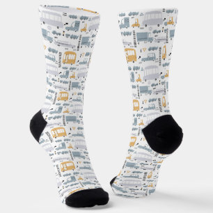 Niedliche Pkw im Straßenmuster Socken