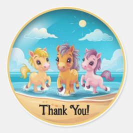 Niedliche Ponys am Strand personalisieren Runder Aufkleber