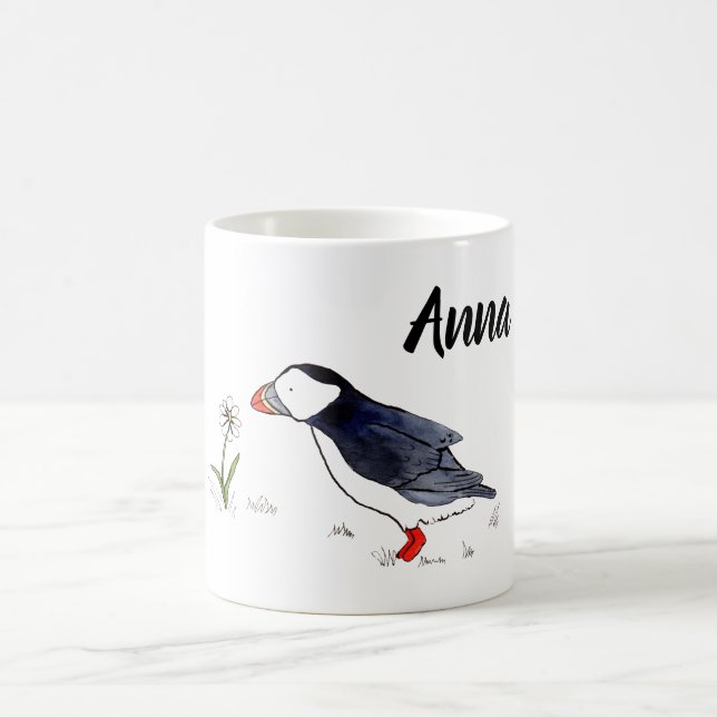 Niedliche Puffin-Illustration mit kundengerechtem Kaffeetasse (Mittel)