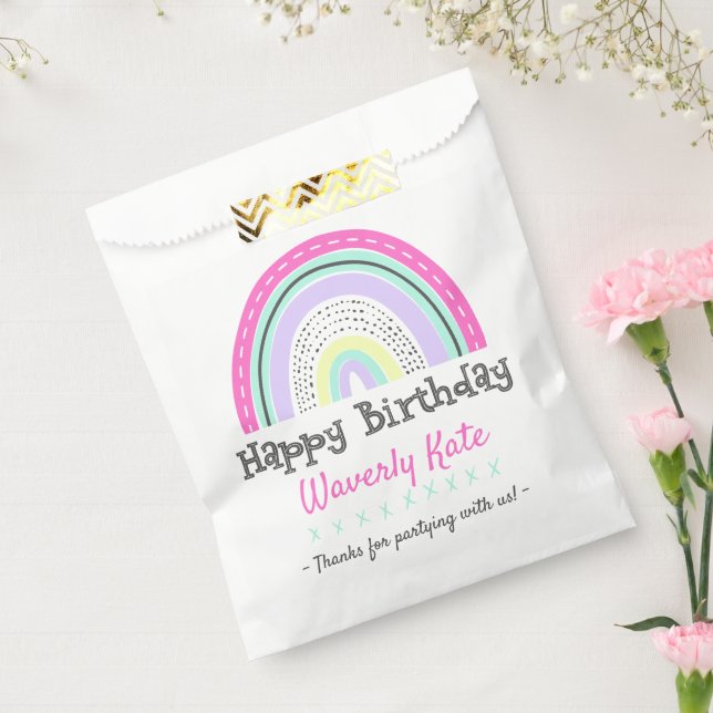Niedliche Rainbow-Geburtstagsparty mit Kindername Geschenktütchen (Versiegelt)