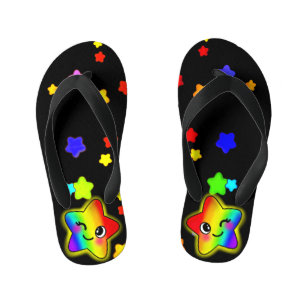 Niedliche Regenbogensteine mit Lächeln Kinderbadesandalen