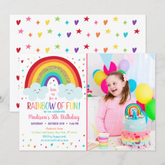 Niedliche Regenbogenwolken Geburtstag Einladung