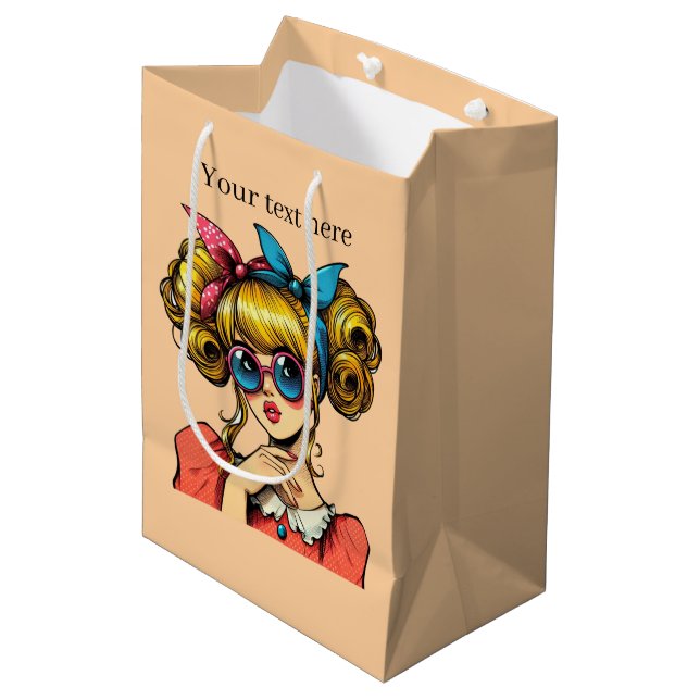 Niedliche Retro-Dame fügt Text hinzu Mittlere Geschenktüte (Vorderseite Schrägansicht)
