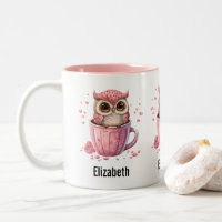 Niedliche rosa Eule im Cup