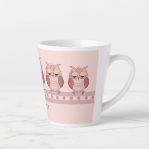 Niedliche rosa Eulen und individuelle Name Milchtasse