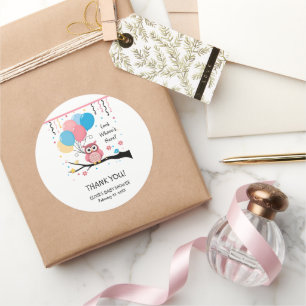 Niedliche rosa Schüssel mit Balloons & Confetti Ba Runder Aufkleber