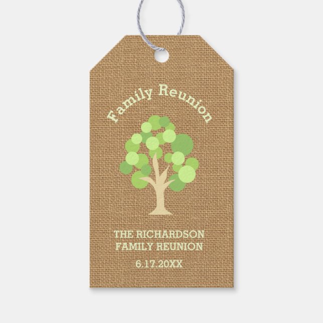 Niedliche Rustikale Green Tree and Burlap Family W Geschenkanhänger (Vorderseite)
