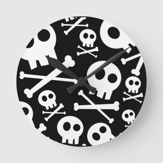 Niedliche Schädel und Kreuzknochen Runde Wanduhr (Vorderseite)