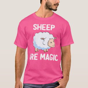 Niedliche Schafe sind zauberhafte Lammfarm T-Shirt