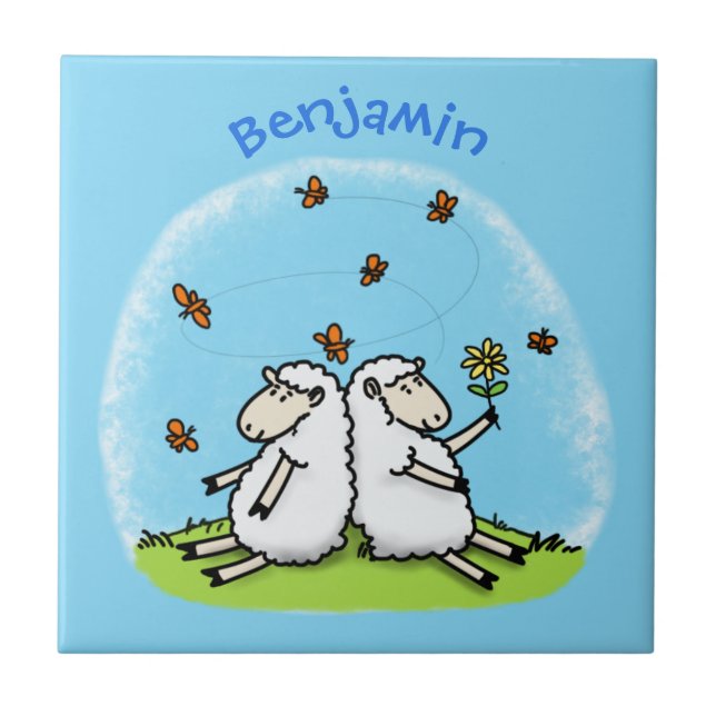 Niedliche Schaffreunde und Schmetterlinge Cartoon Fliese (Vorderseite)