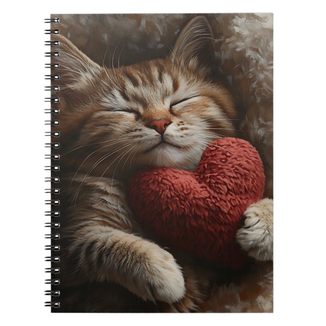 NIEDLICHE SCHLAFTABBYKATTE MIT HERZPILLOW NOTIZBLOCK (Vorderseite)
