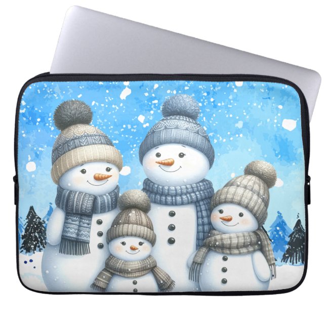 Niedliche Schneefamilie im Schnee Laptopschutzhülle (Vorderseite)