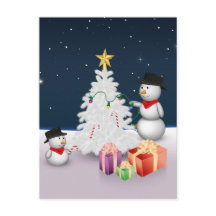 Niedliche Schneemänner mit Weihnachtsbaum Postkart