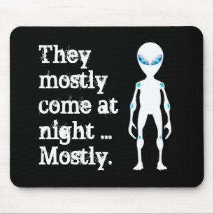 Niedliche Schwarz-weiße Alien Mousepad