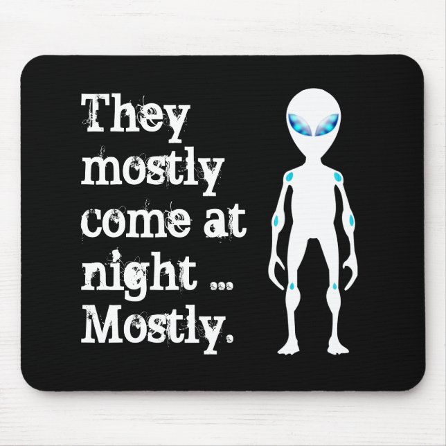 Niedliche Schwarz-weiße Alien Mousepad (Vorne)