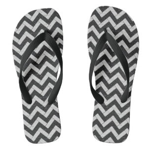 Niedliche Schwarz-weiße Marmorstreifen werfen Deck Flip Flops