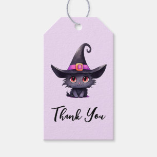 Niedliche schwarze Katze, die einen Hexenhut trägt Geschenkanhänger