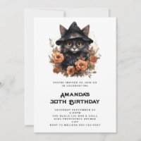 Niedliche schwarze Katze in einem Hexenhut zum Geb