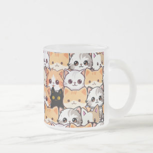 Niedliche schwarze Katze in orangefarbenen Katzen Mattglastasse