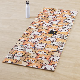 Niedliche schwarze Katze in orangefarbenen Katzen  Yogamatte
