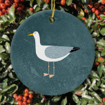 Niedliche Seagull Keramik Ornament<br><div class="desc">Eine freche Möwe,  die vom tiefen,  grünen Ozean stehend ist. Ideal für diejenigen,  die Liebe Seevögel und die Küste.</div>