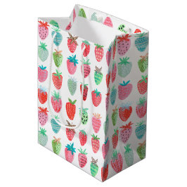 Niedliche Strawberry Girl Birthday pink Mittlere Geschenktüte
