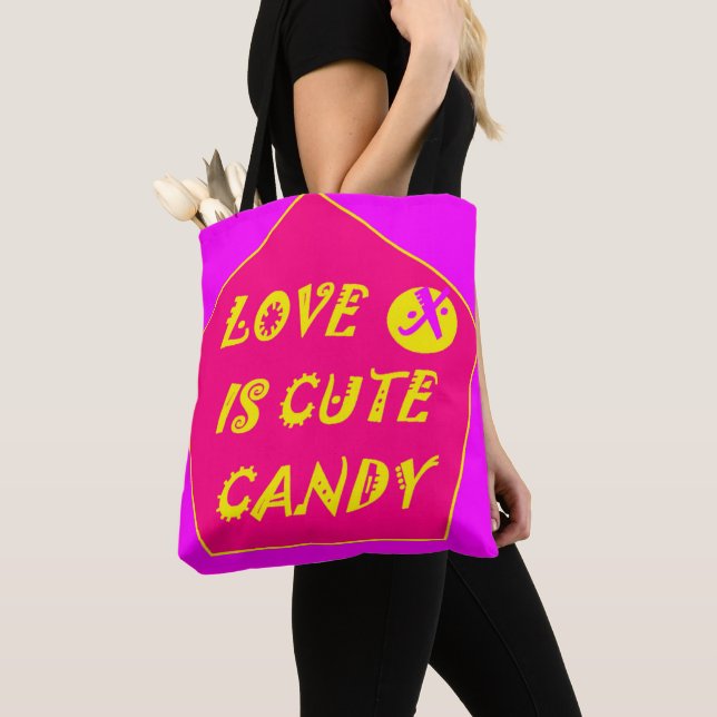 Niedliche Süßigkeiten Liebe auf duskyfarbenem Rosa Tasche (Von Nahem)