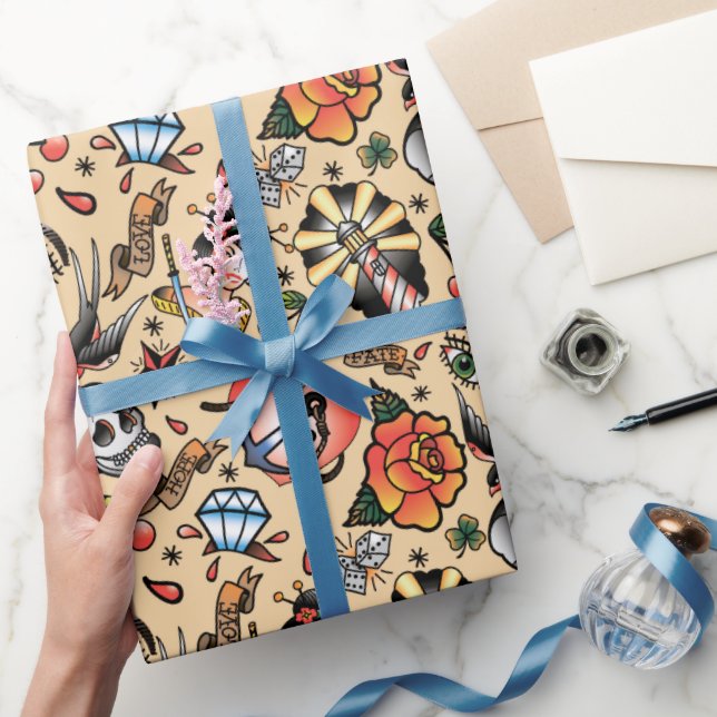 Niedliche Tätowierung Liebhaber gefliestes Party Geschenkpapier (Schenken)