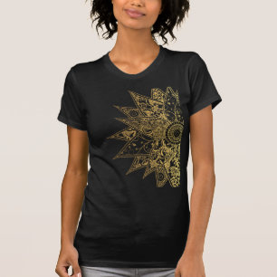 Niedliche trendy gezeichneter Entwurf des T-Shirt