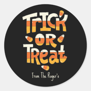 Niedliche Trick- oder Treatenhäuser Runder Aufkleber