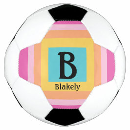 Niedliche und farbenfrohe Monogram Letter Name Gir Fußball