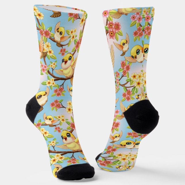 Niedliche und glückliche Vögel unter Frühlingsblum Socken (Gewinkelt)