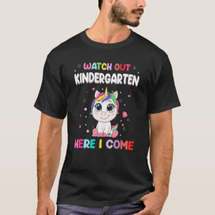 Niedliche Unicorn schauen zurück in den Kindergart T-Shirt