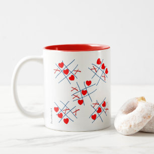 Niedliche Valentinherz Tic-Tac-Toe-Muster Tasse