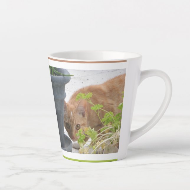 Niedliche Versteckung der Roten Katze Latte-Tasse Milchtasse (Rechts)