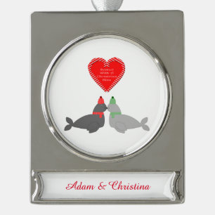 Niedliche Weihnachtskissing-Siegel nach Maß Banner-Ornament Silber