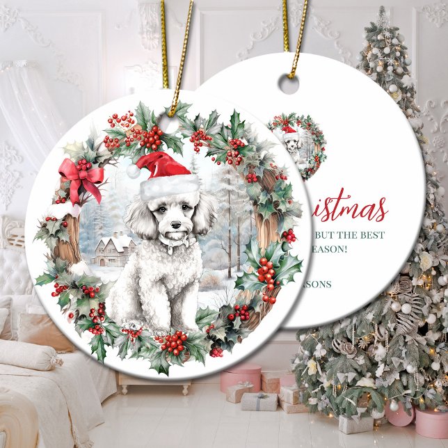 Niedliche Weihnachtsmannmütze Keramik Ornament (Cute Christmas white poodle dog puppy Santa hat Ceramic Ornament)