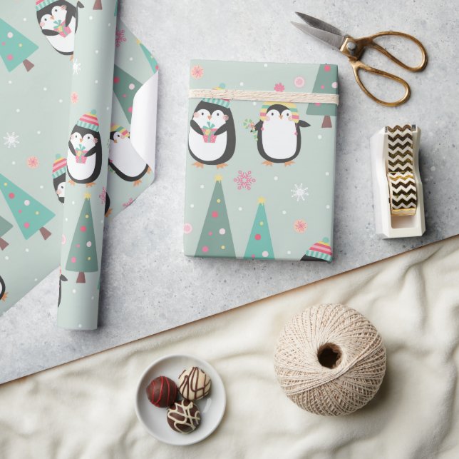 Niedliche Weihnachtspinguine Geschenkpapier (Kunsthandwerk)