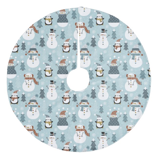 Niedliche Weihnachtsschneemänner, Bäume und Pingui Fleece Weihnachtsbaumdecke (Vorderseite)