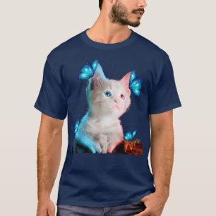 Niedliche weiße Katze mit Schmetterlingskatzenjack T-Shirt