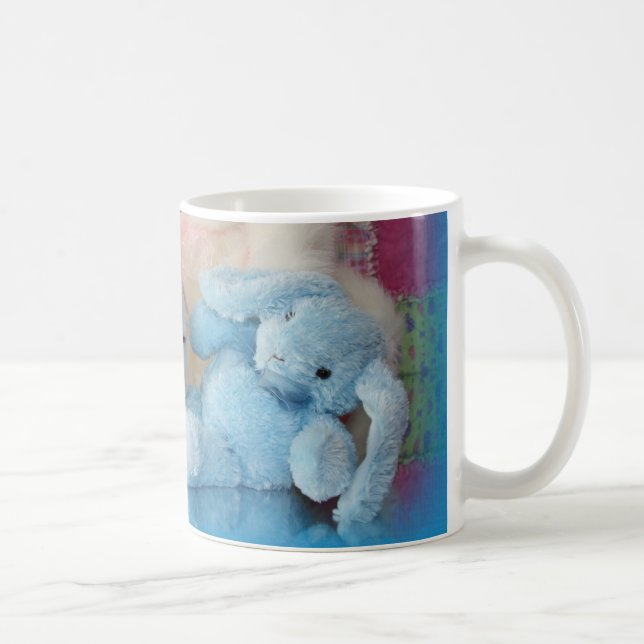 Niedliche weiße Ostern-Welpen-Hunde-u. Kaffeetasse (Rechts)