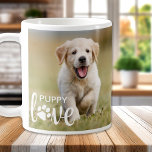 Niedliche Welpe Liebe Personalisiert Foto Haustier Kaffeetasse<br><div class="desc">Welpe Liebe! Genießen Sie Ihren morgendlichen Kaffee mit Ihrem Jungtier mit einer personalisierten Foto-Tasse. Überraschen Sie Ihren Lieblingshunde, ob Geburtstag, Muttertag oder Weihnachten, oder um ein neues Haustier zu feiern. Personalisieren Sie Ihre Lieblings-Fotos... zwei Foto, je eins. COPYRIGHT © 2021 Judy Burrows, Black Dog Art - Alle Rechte vorbehalten. Niedliche...</div>