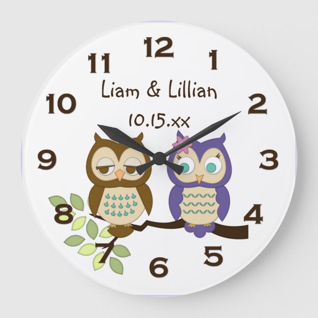 Niedliche Whimsical Owl Twins Wall Clock Große Wanduhr (Vorderseite)