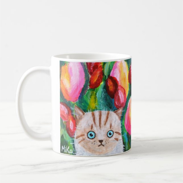 Niedliche White Kitten im Tulip Garden Farbenfroh  Kaffeetasse (Links)