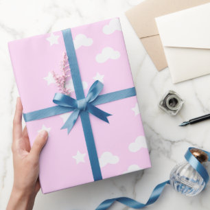 Niedliche Wolke und Sterne in rosa Umhüllungspapie Geschenkpapier
