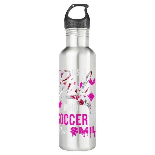 Niedlichen nur ein Mädchen, das Fußball und T-Shir Edelstahlflasche (Vorderseite)