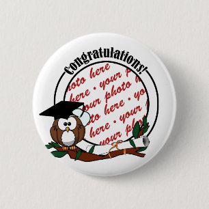 Niedlicher Abschluss mit Cap & Diploma Button