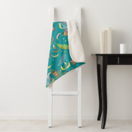 Niedlicher Affe und Bananen im Baummuster Sherpadecke