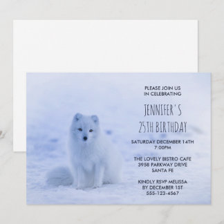 Niedlicher arktischer Fox auf der Snow Birthday Pa Einladung